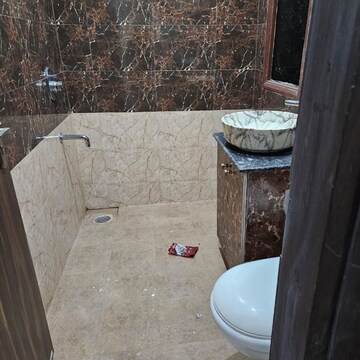 Bathroom in 3 BHK Builder Floor at Sector 57 – for Rent