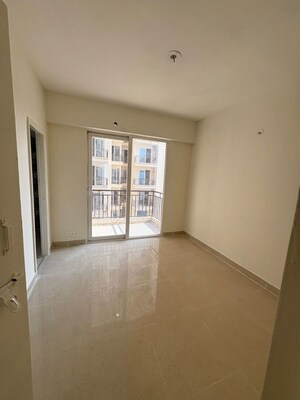 Room in 2 BHK Apartment at Signature The Millennia 3, Sector 37d – for Rent