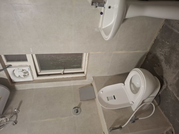 Bathroom, aditya-empress-towers 3 Bedroom 2100 Sq.Ft. Apartment In Shaikpet Hyderabad 9767579