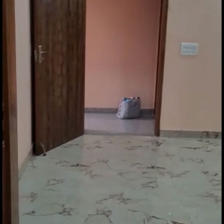 Room, sector 57 2 Bedroom 200 Sq.Yd. Builder Floor In Sector 57 Gurgaon 9767566