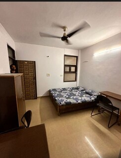 2 BHK + Pooja Room Builder Floor For Rent in Malad West