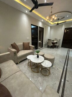 3 BHK + Servant Room Apartment For Sale in VIP Road