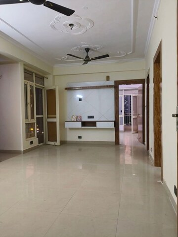 Room in 2 BHK Apartment at Supertech Ecovillage II, Sector 16b Greater Noida – for Rent