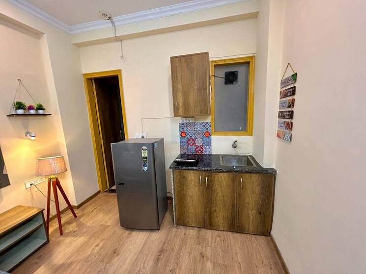Kitchen, saket 1 RK 300 Sq.Ft. Apartment In Saket Delhi 9768088