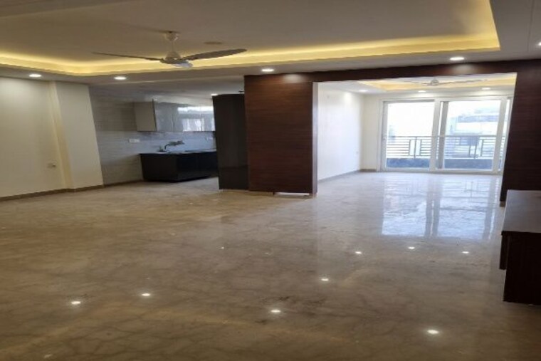 Room, paschimpuri 3 Bedroom 209 Sq.Yd. Builder Floor In Paschimpuri Delhi 9768044