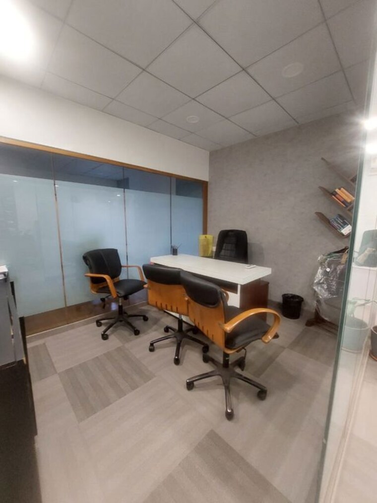 Team Area, tulsiani-chambers Commercial Office Space 1300 Sq.Ft. In Nariman Point Mumbai 9737880