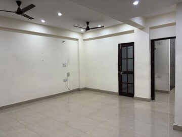 Room in 2 BHK Independent House at Sector 52 – for Rent