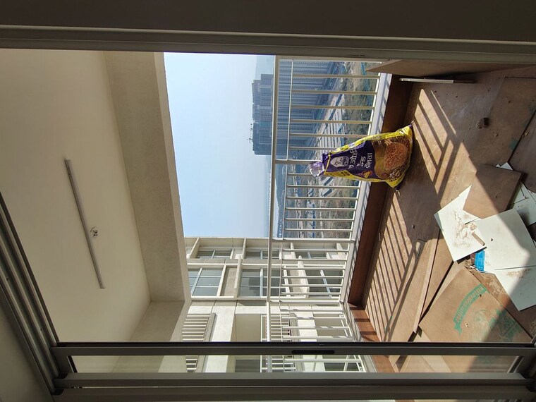 undefined, lodha-amara-tower-24-and-25 2 Bedroom 840 Sq.Ft. Apartment In Kolshet Road Thane 9768408