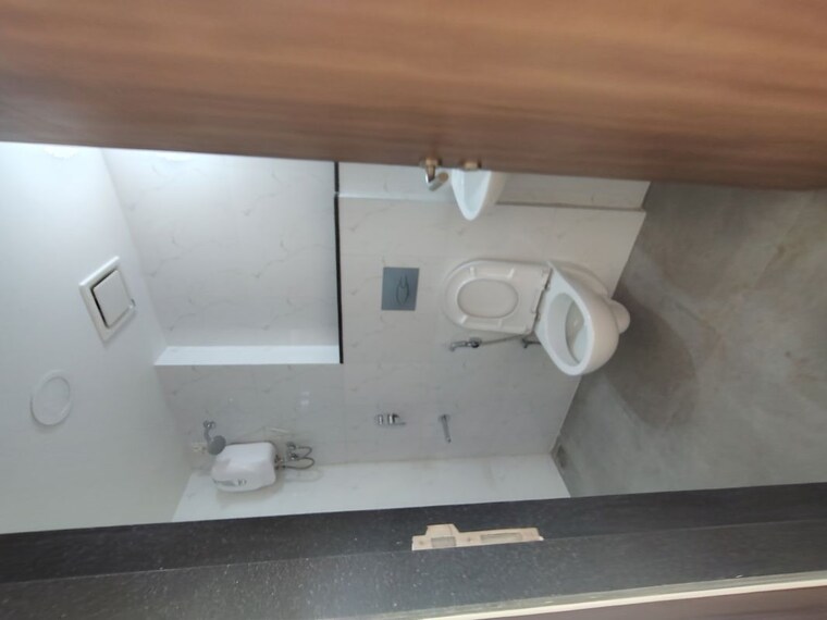 Bathroom, lodha-amara-tower-24-and-25 2 Bedroom 840 Sq.Ft. Apartment In Kolshet Road Thane 9768408