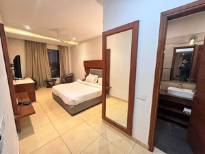 Bedroom in 3 BHK Apartment at Patiala Road – for Rent