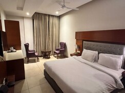 3 BHK + Pooja Room Apartment For Rent in Patiala Road