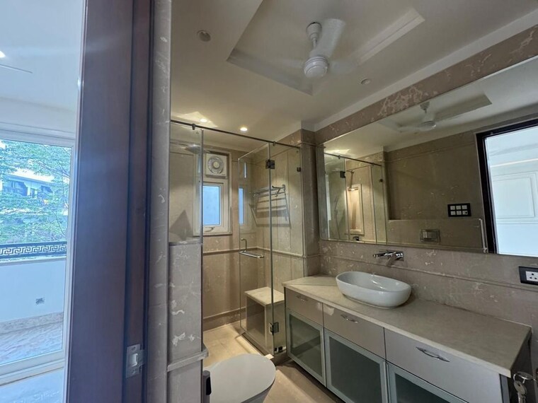 Kitchen, rajinder nagar 4 Bedroom 500 Sq.Yd. Builder Floor In Rajinder Nagar Delhi 9768634