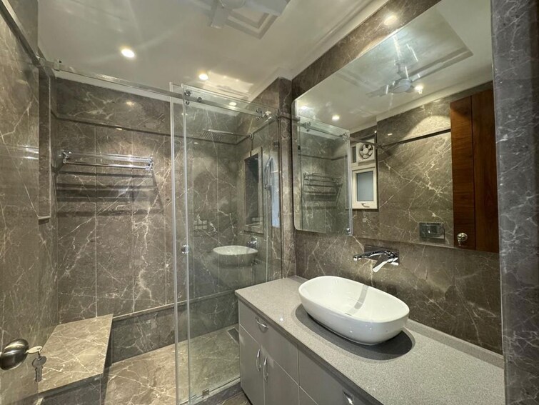 Kitchen, rajinder nagar 4 Bedroom 500 Sq.Yd. Builder Floor In Rajinder Nagar Delhi 9768641