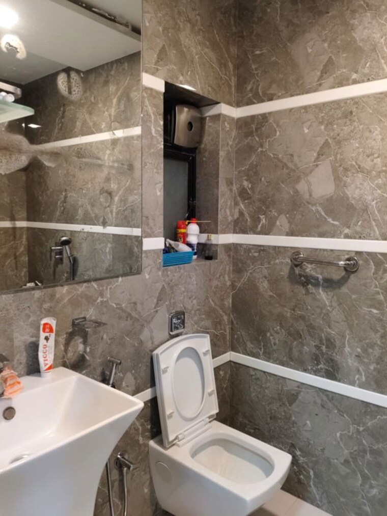 Attached Bathroom, dadar west 3 Bedroom 1600 Sq.Ft. Apartment In Dadar West Mumbai 9768268