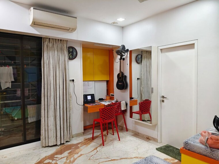 Living Room, dadar west 3 Bedroom 1600 Sq.Ft. Apartment In Dadar West Mumbai 9768268