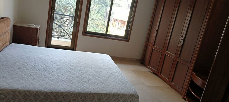 Bedroom, bandra west 3 Bedroom 1100 Sq.Ft. Apartment In Bandra West Mumbai 9768630