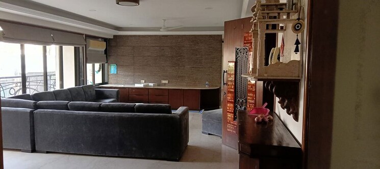 Living Room, bandra west 3 Bedroom 1100 Sq.Ft. Apartment In Bandra West Mumbai 9768630