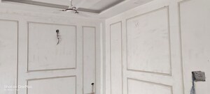 Building Lobby in 3 BHK Builder Floor at Green Fields Colony – for Sale