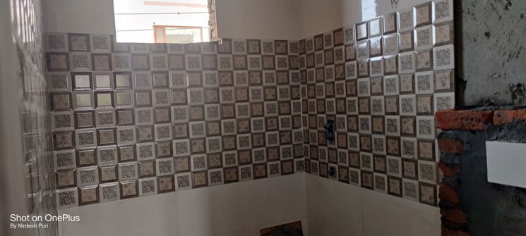 Bathroom, green fields colony 3 Bedroom 2020 Sq.Ft. Builder Floor In Green Fields Colony Faridabad 9768744