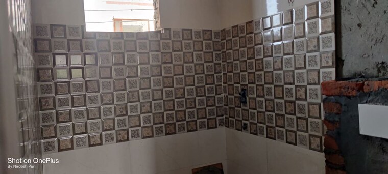 Bathroom, green fields colony 3 Bedroom 2020 Sq.Ft. Builder Floor In Green Fields Colony Faridabad 9768744