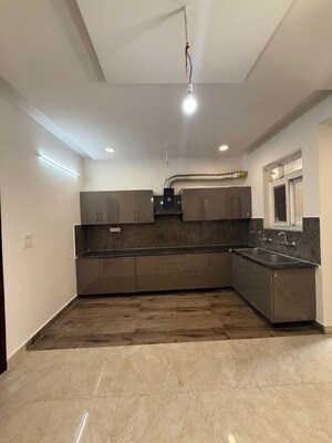 Living Room in 3 BHK Apartment at Vip Road – for Rent