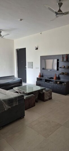 2 BHK + Servant Room,Study Room Apartment For Rent in Ireo Uptown
