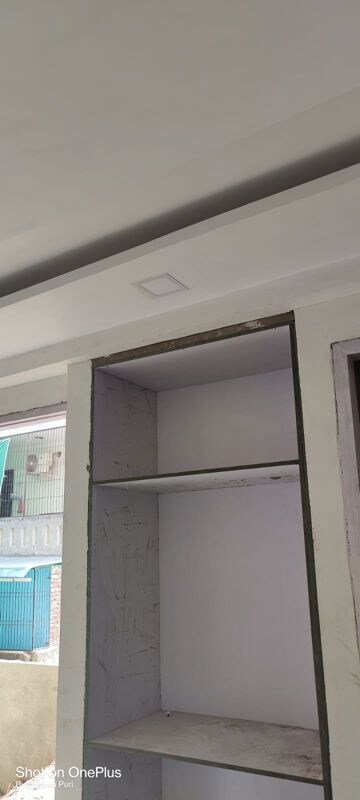 Building Lobby in 3 BHK Builder Floor at Green Fields Colony – for Sale