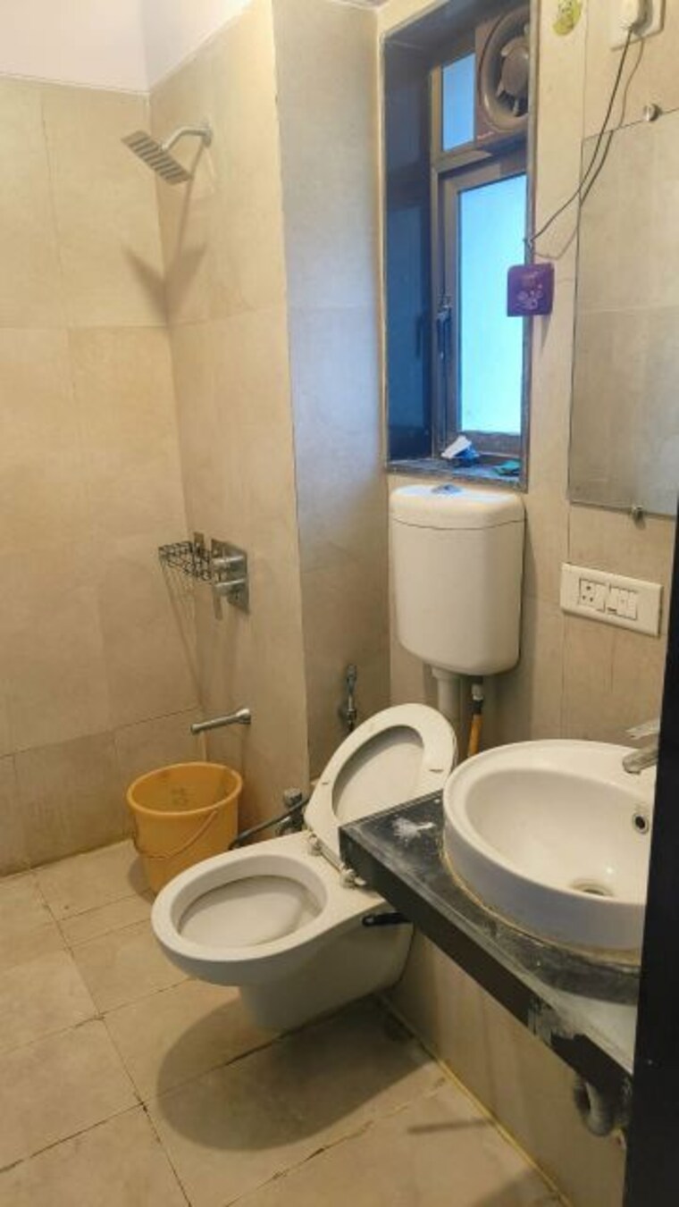 Bathroom, runwal-symphony 2 Bedroom 650 Sq.Ft. Apartment In Santacruz East Mumbai 9768928