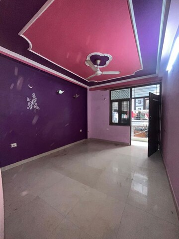 Furnished Amenities in 3 BHK Builder Floor at Saket – for Rent