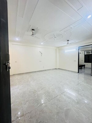 Bathroom in 3 BHK Builder Floor at Sector 52 – for Rent