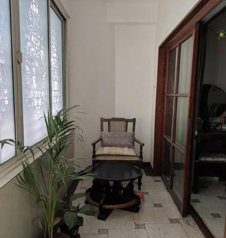 Living Room, kavesar 1 Bedroom 58 Sq.Yd. Builder Floor In Kavesar Thane 9769181