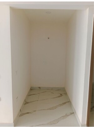  2.5 BHK Apartment at Smart World Gems, Sector 89 – for Sale