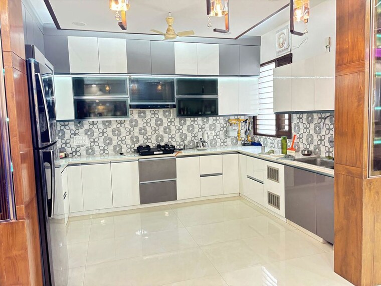 Kitchen, parklands 3 Bedroom 250 Sq.Yd. Builder Floor In Sector 85 Faridabad 9769297