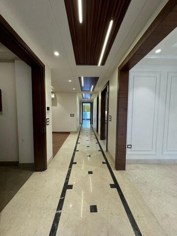  Plot For Sale in Chanakyapuri