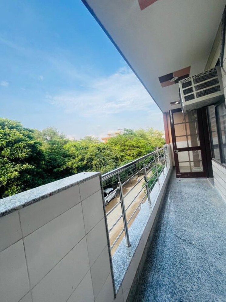 Balcony, sector 38 3 Bedroom 2199 Sq.Ft. Builder Floor In Sector 38 Gurgaon 9769329