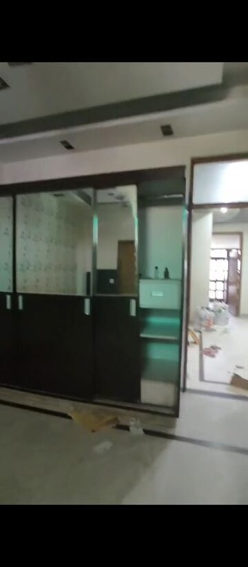 Living Room in 3 BHK Builder Floor at Ahinsa Khand 2 – for Rent