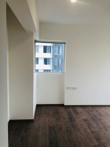 Room in 3 BHK Apartment at Courtyard by Narang Realty and The Wadhwa Group, Pokhran Road No Two – for Sale