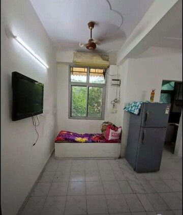 Living Room in 1 BHK Builder Floor at Rohini Sector 9 – for Rent