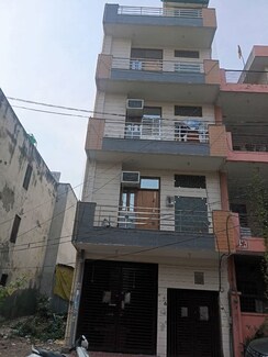 6 BHK + Extra Room Independent House For Sale in Vasundhara Pride