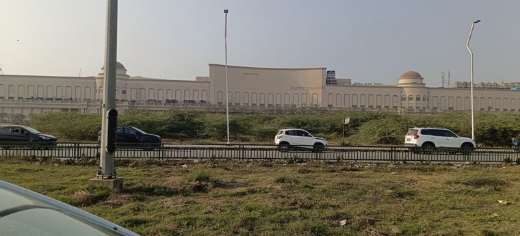 Exterior View, gomti nagar Commercial Office Space 1500 Sq.Ft. In Gomti Nagar Lucknow 9769715