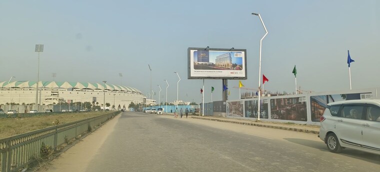 Exterior View, gomti nagar Commercial Office Space 1500 Sq.Ft. In Gomti Nagar Lucknow 9769715