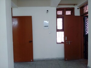 Room in 1 BHK Apartment at Molarband Extension – for Rent