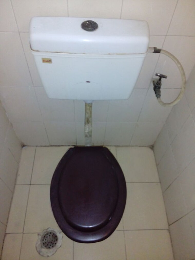 Bathroom, molarband extension 1 Bedroom 516 Sq.Ft. Apartment In Molarband Extension Delhi 9769751