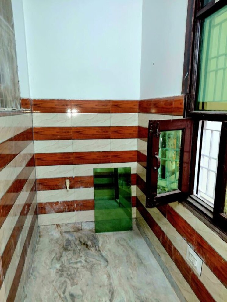 Balcony, shalimar garden 1.5 Bedroom 462 Sq.Ft. Builder Floor In Shalimar Garden Ghaziabad 9769766
