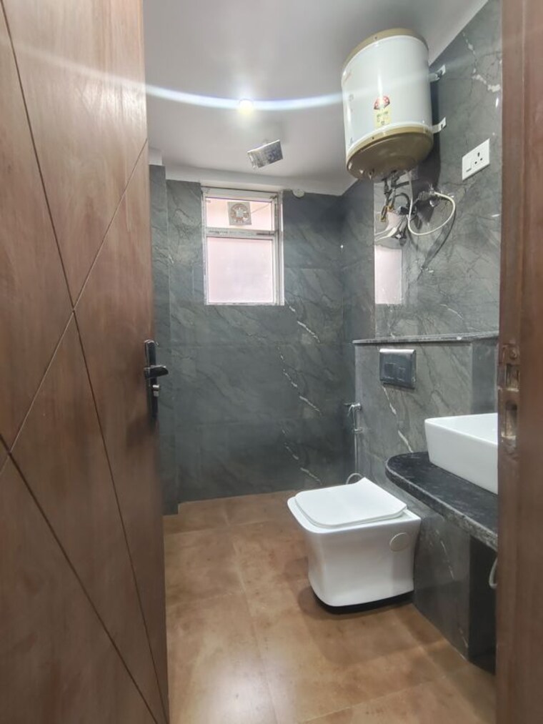 Bathroom, palm-residency-chhatarpur 3 Bedroom 1260 Sq.Ft. Builder Floor In Chattarpur Delhi 9769828