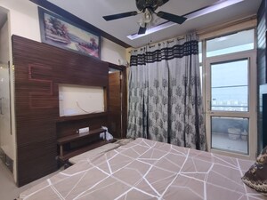 Bedroom in 3 BHK Apartment at Vip Road – for Rent