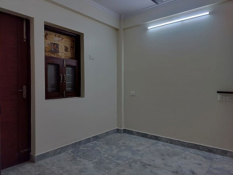 Room, molarband 2 Bedroom 700 Sq.Ft. Apartment In Molarband Delhi 9769927