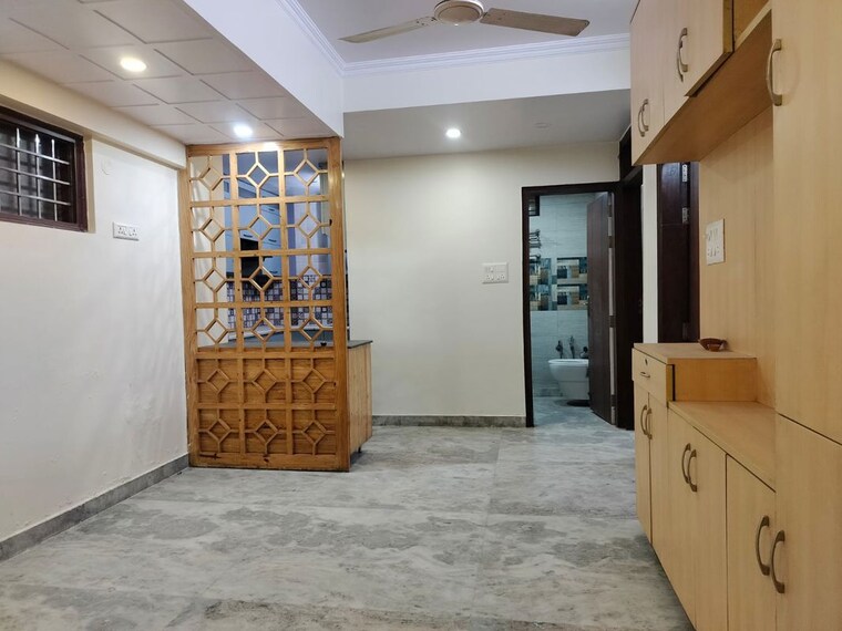 Room, molarband 2 Bedroom 700 Sq.Ft. Apartment In Molarband Delhi 9769927