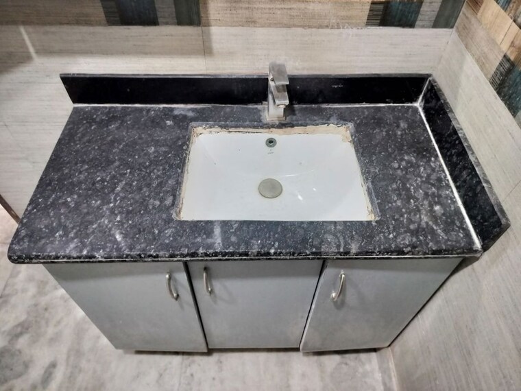 Other, molarband 2 Bedroom 700 Sq.Ft. Apartment In Molarband Delhi 9769927