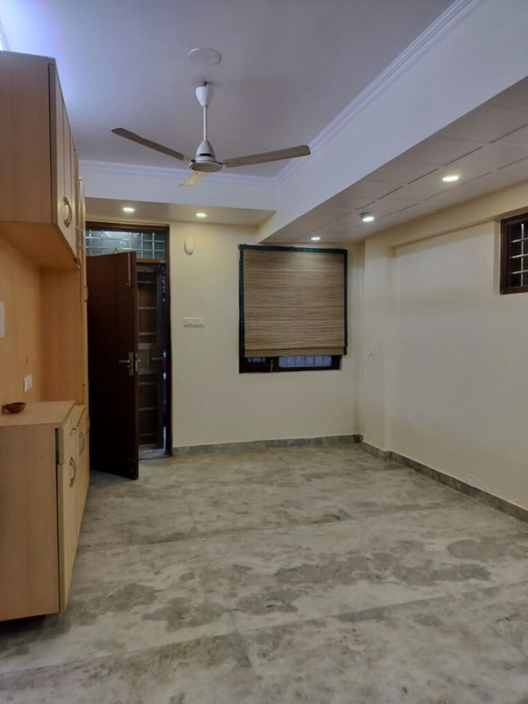 Room, molarband 2 Bedroom 700 Sq.Ft. Apartment In Molarband Delhi 9769927